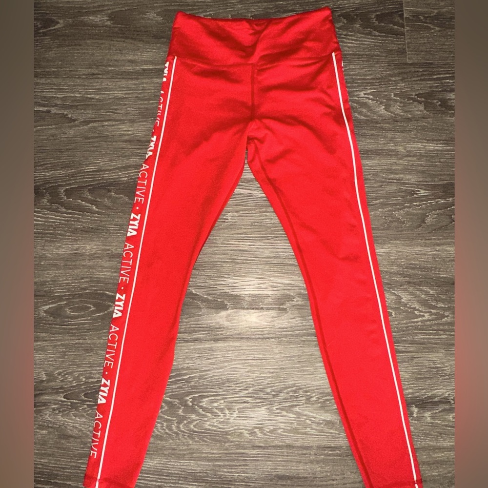 Zyia leggings